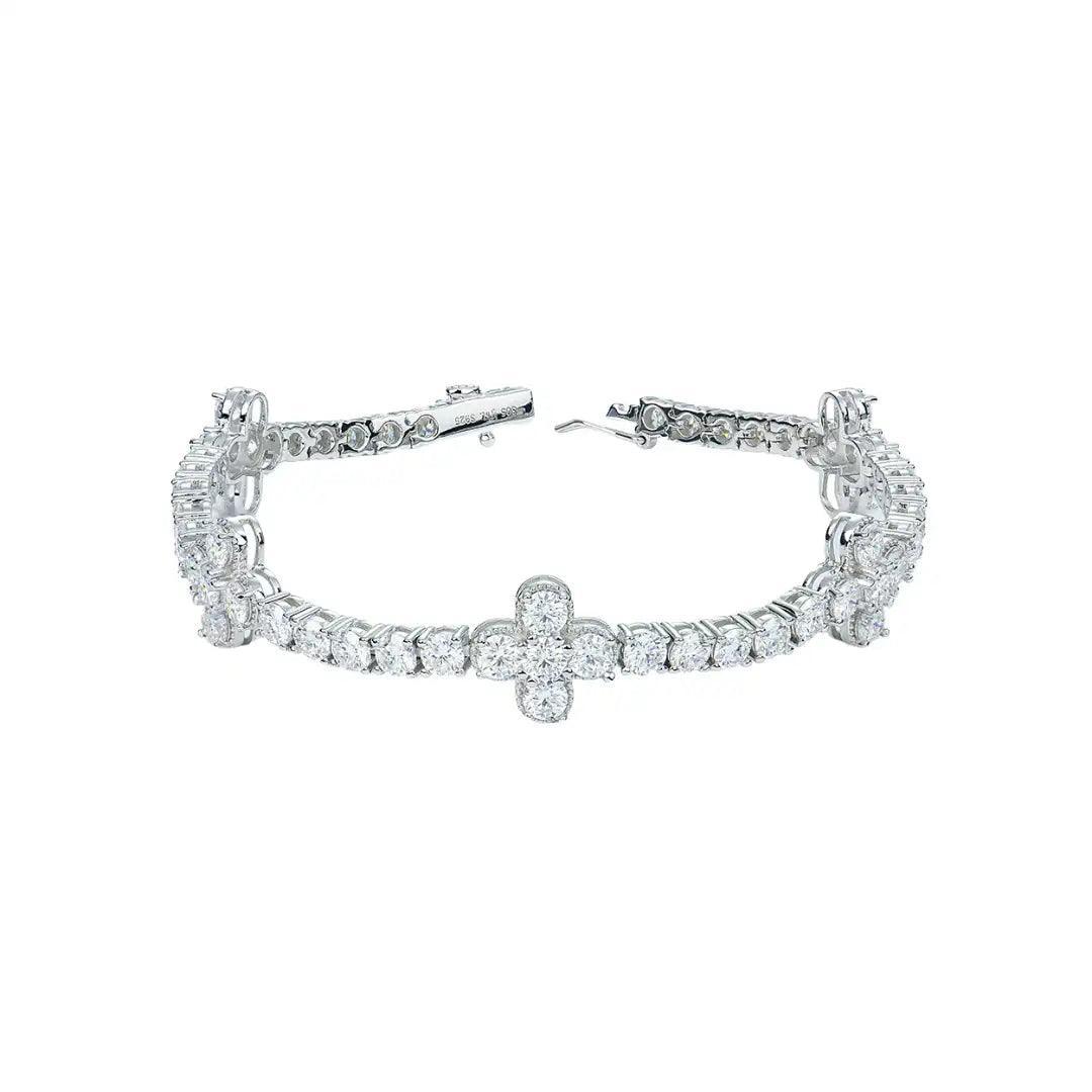 Top view of the Mozi Four-Leaf Clover Tennis Bracelet, highlighting the elegant combination of traditional tennis links and four-leaf clover-inspired '+' links in Sterling Silver 925.