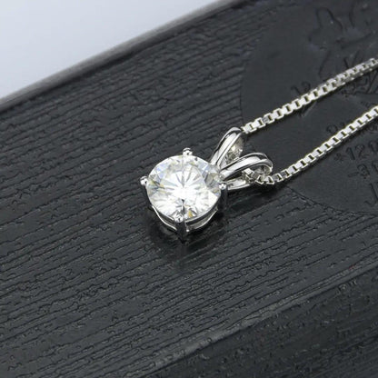 Round Brilliant Moissanite Pendant Necklace