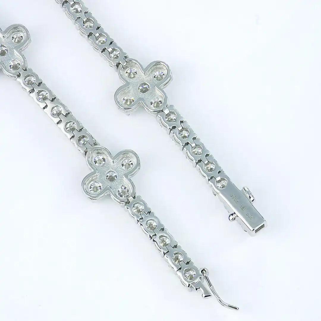 Back view of the Mozi Four-Leaf Clover Tennis Bracelet, showing the detailed craftsmanship of the Sterling Silver 925 and the secure clasp mechanism